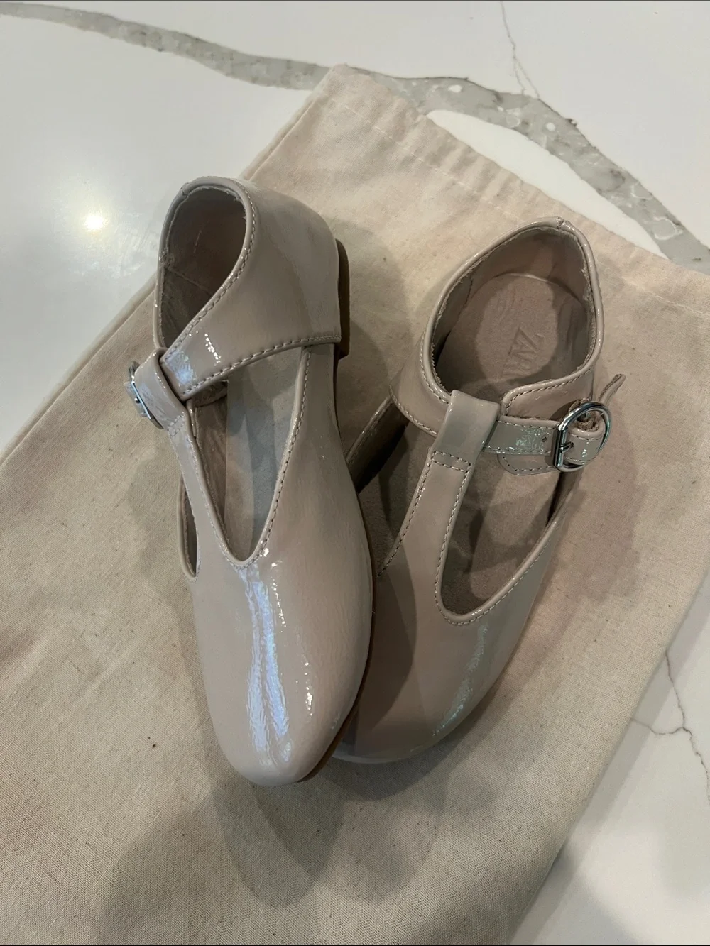 Zara Girls Patent T-Strap Mary Jane Shoes in Light Taupe